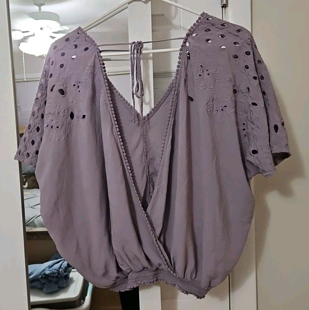 Forever 21 Lavender Boho Eyelet Drop Shoulder Banded Waist Peasant Blouse Size M
