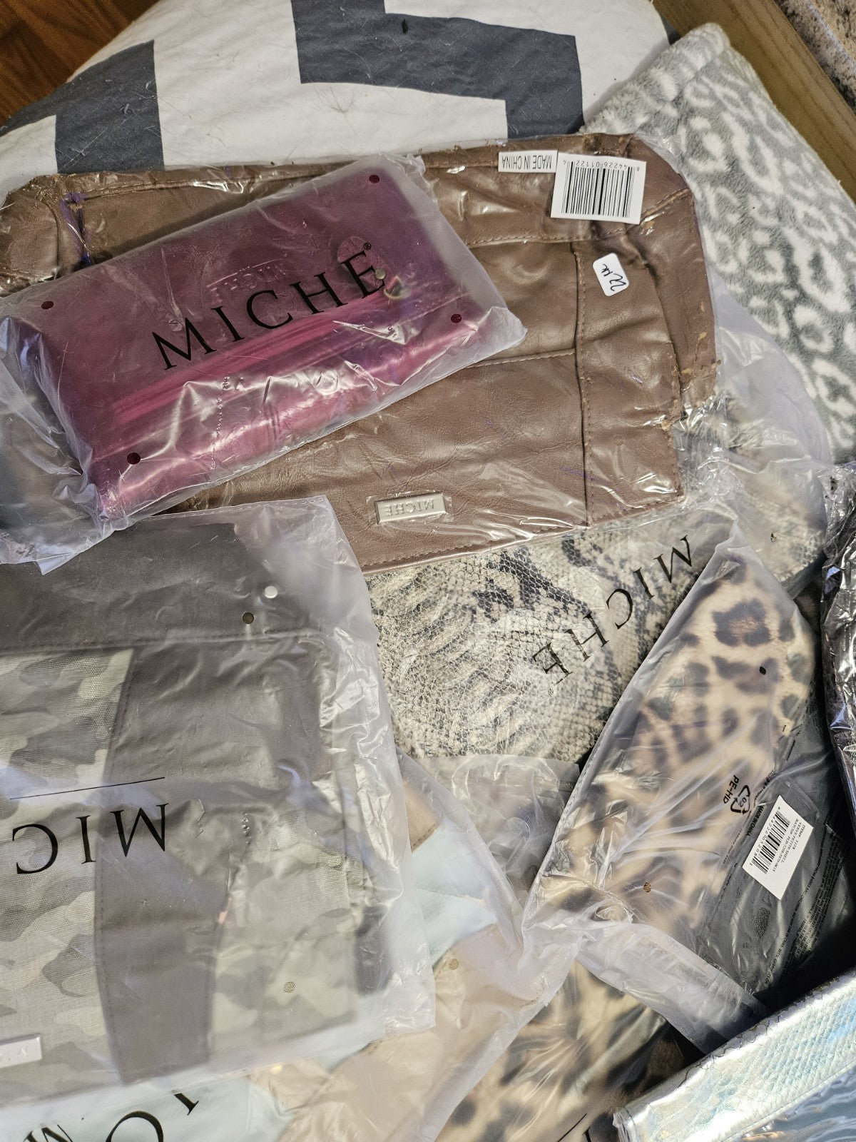 Lot Of 13 New Miche Purse Shells CRAFT SALVAGE LOT Cracked For Parts Only *READ