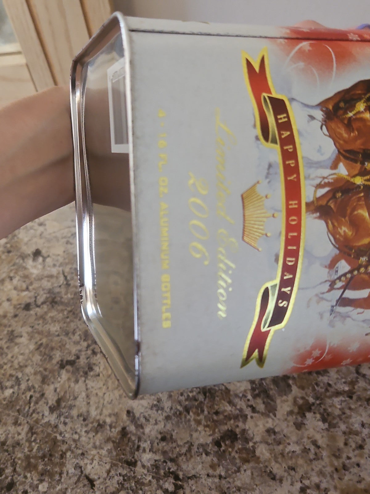 Vintage 2006 Budweiser Beer Limited Edition Holiday Collector Tin Clydesdales