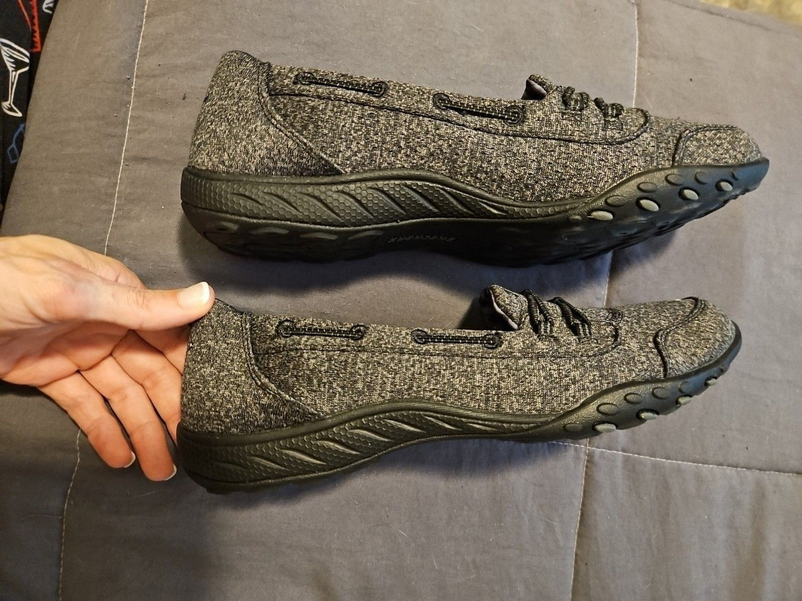 SKECHERS RELAXED FIT AIR-COOLED MEMORY FOAM SIZE 9.5 WOMEN'S WORN TWICE