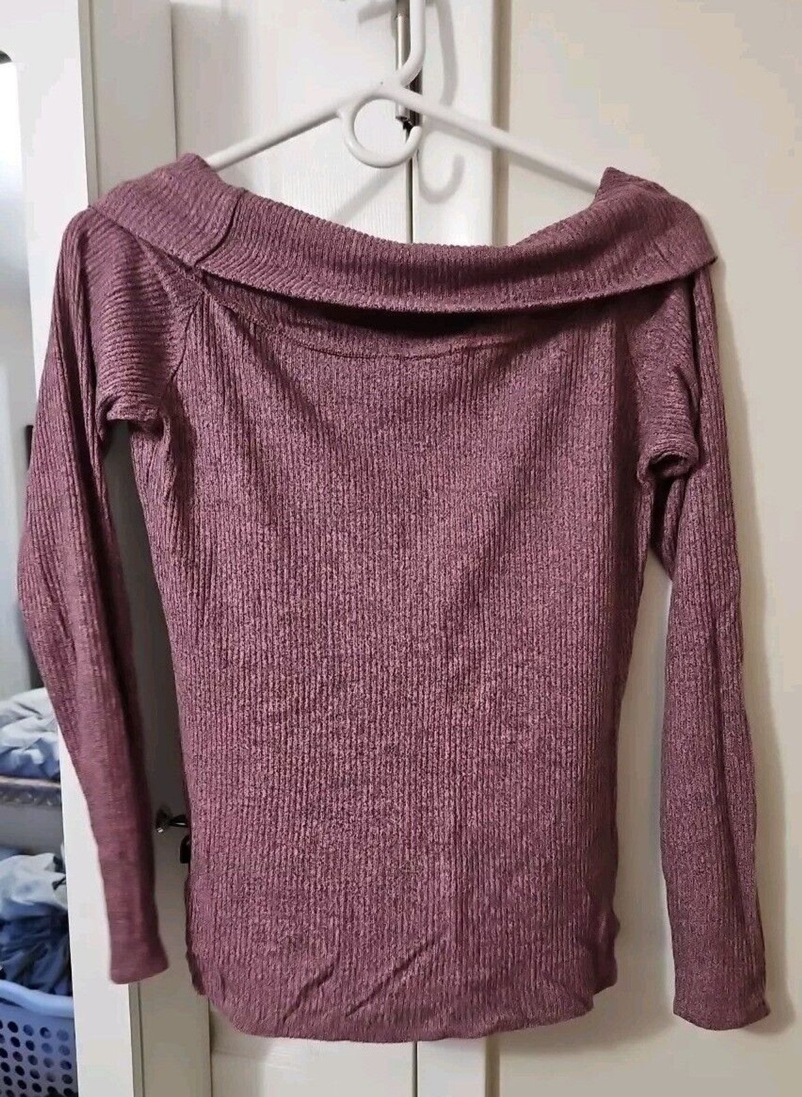 Express One Eleven Purple Pink Soft Off The Shoulder Lightweight Sweater Large