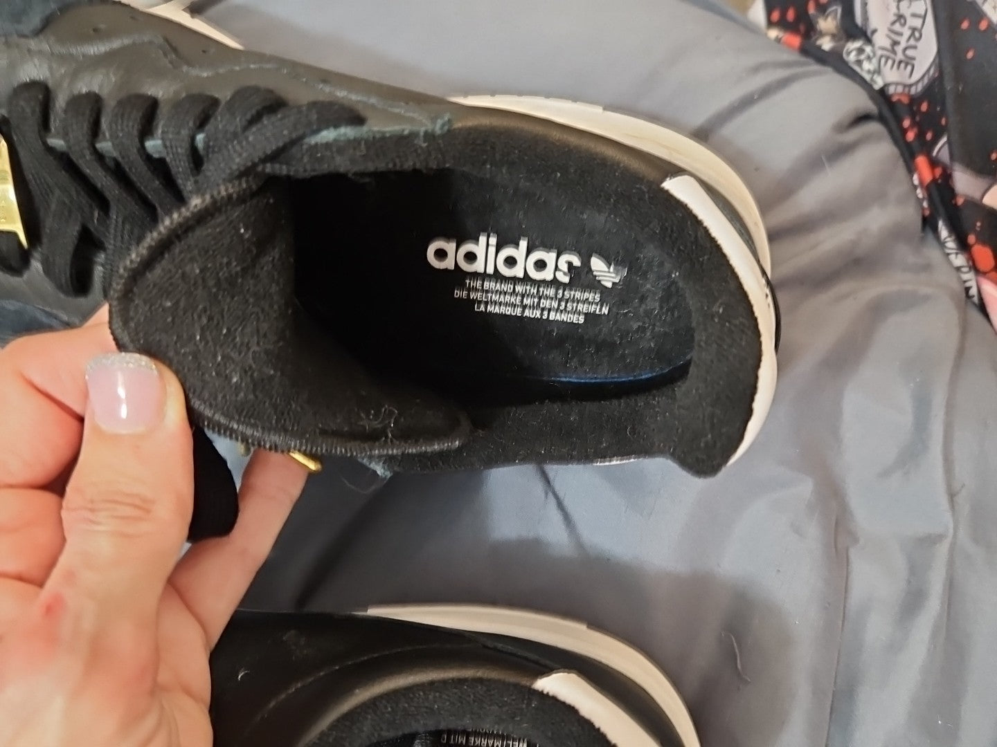 Adidas La Marque Aux 3 Bandes Mens Black Sneakers EH1690 SZ 10.5