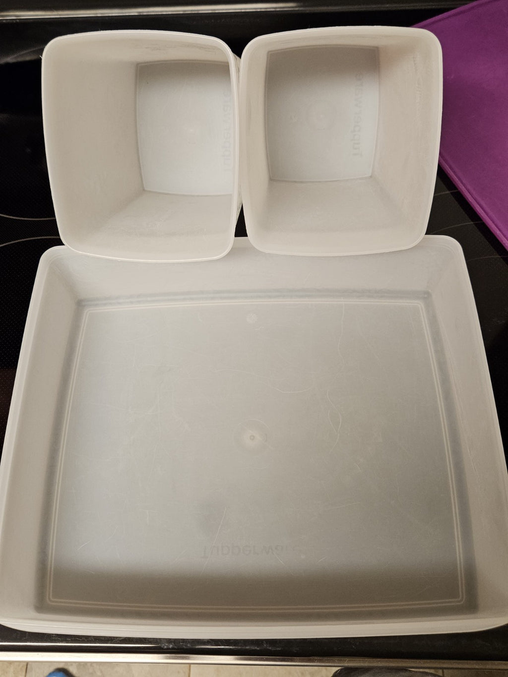 Set Of 11 Tupperware Freezer Mates Snowflake Pattern Assorted Sizes W Pink Lids