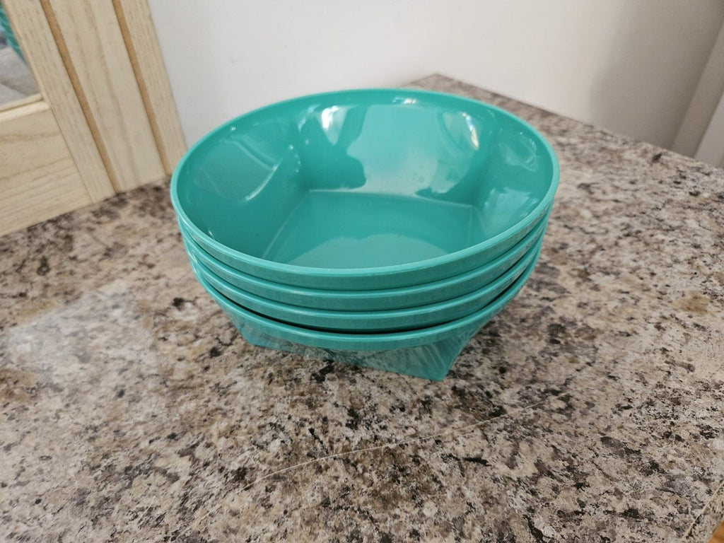 Set Of 4 Vintage Tupperware 5537A Servalier Bowls Green Cereal Bowls