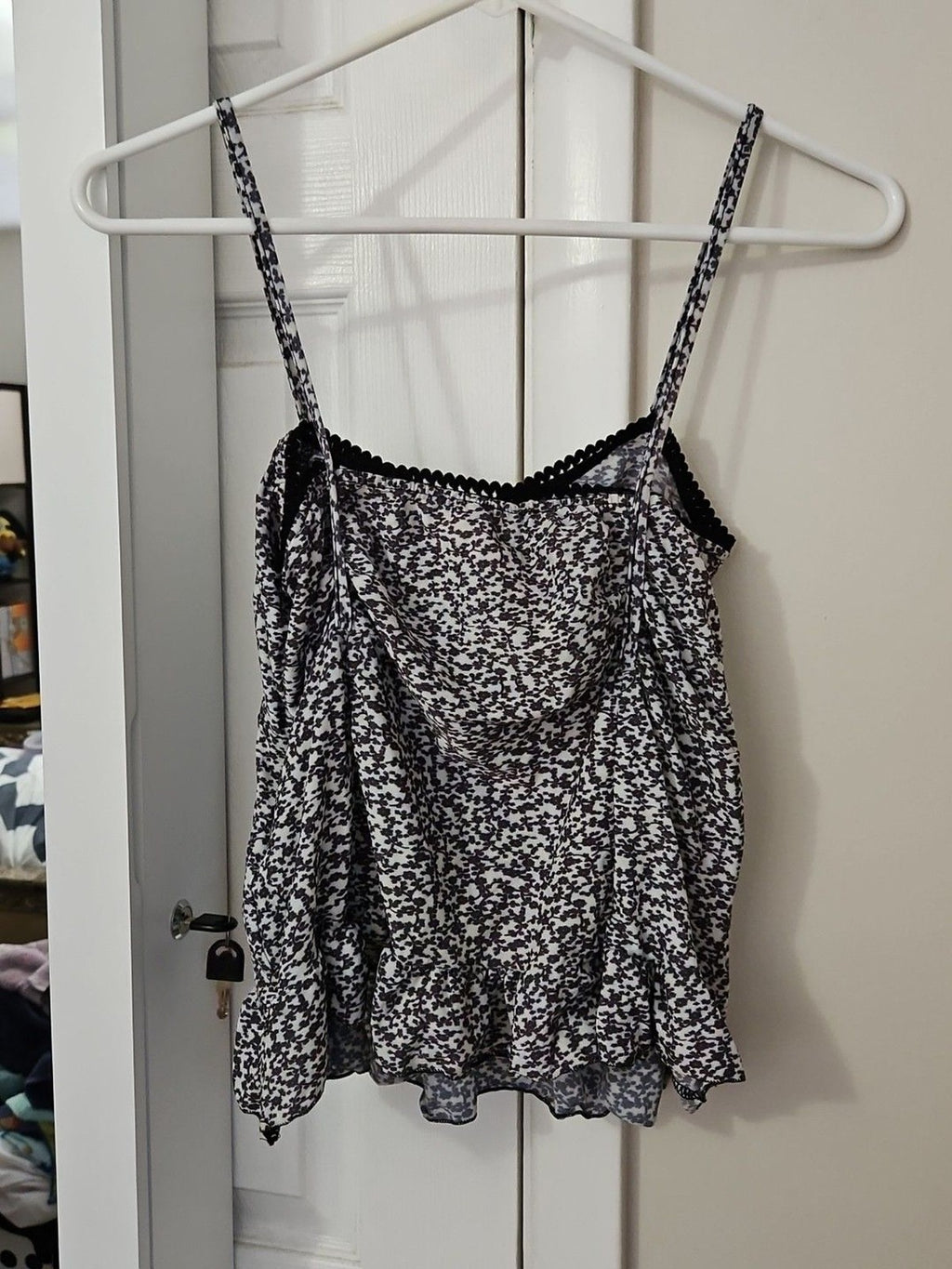 RetroStar Floral Print Ruched Tank Top, Black & White Sz S / M NWT