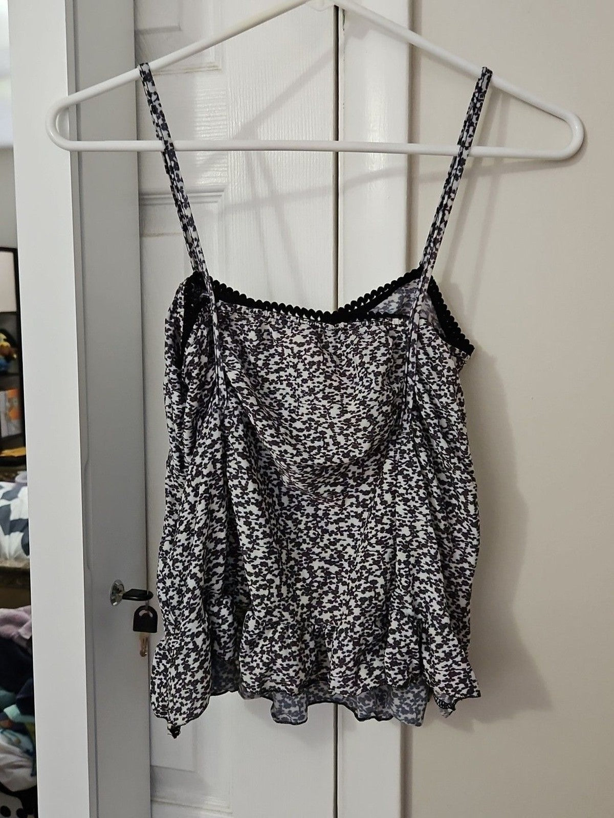 RetroStar Floral Print Ruched Tank Top, Black & White Sz S / M NWT