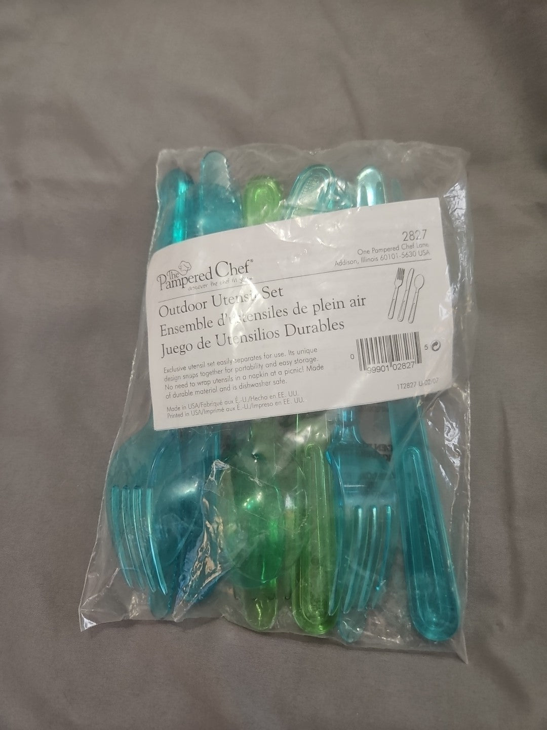 NIP Pampered Chef 18 Piece Outdoor Utensil Set - 6 Knives/Forks/Spoons #2827