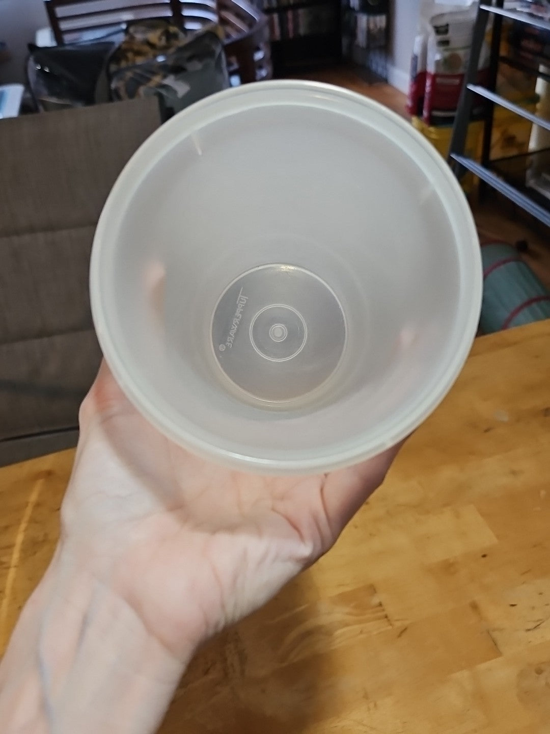 Vintage Tupperware 261 Sheer Handolier Pitcher Red Flip Top Seal 563