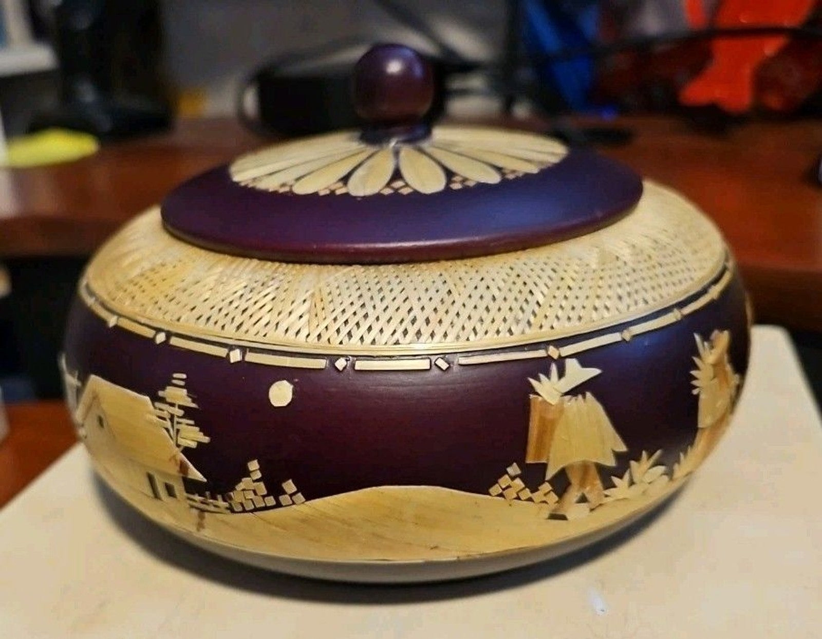 Handmade Straw Marquetry Wooden Trinket Bowl W/ Lid Village Scenery 6” Round