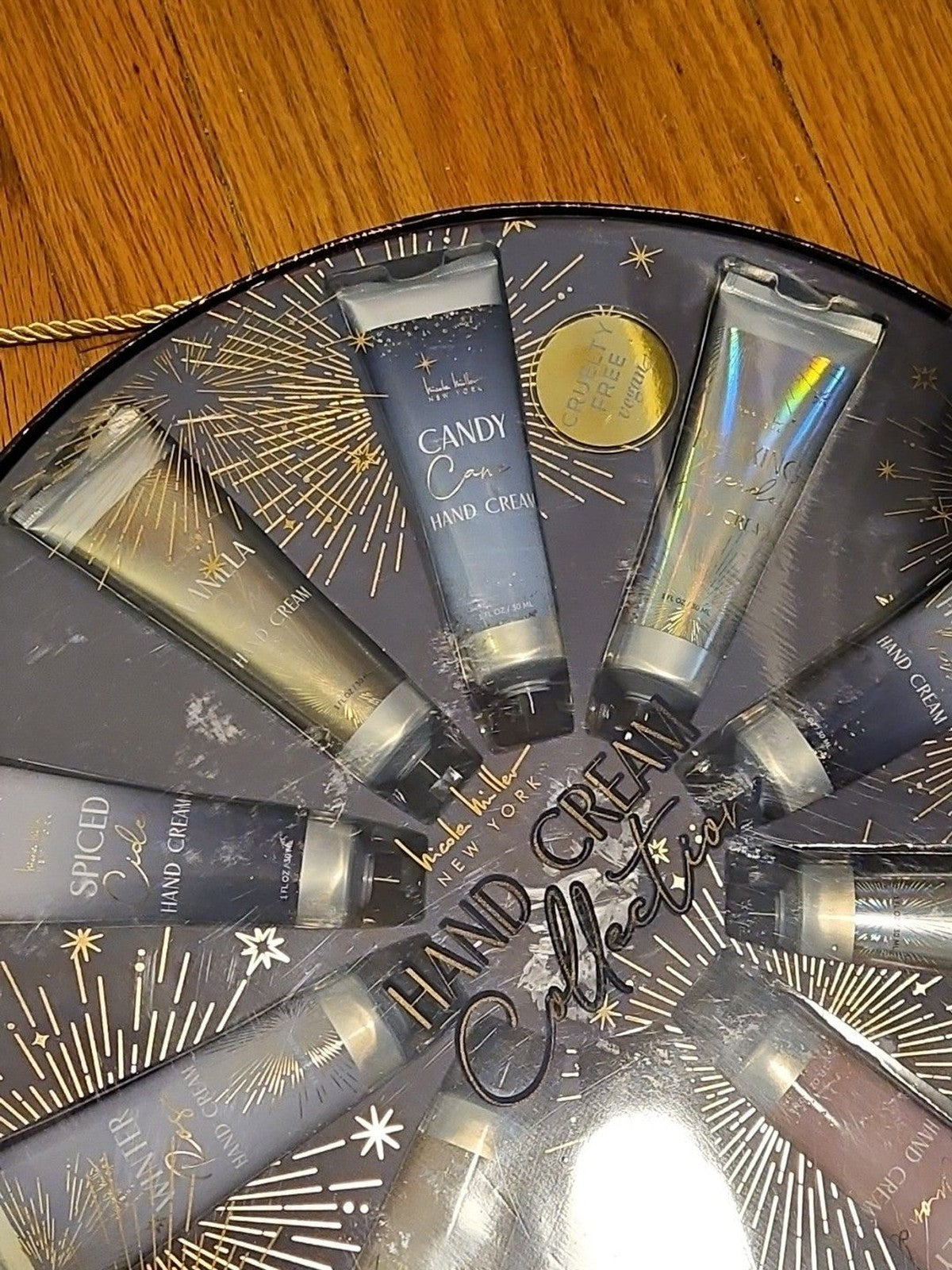 New In Sealed Box Nicole Miller New York Holiday Hand Cream Collection 10 Scents