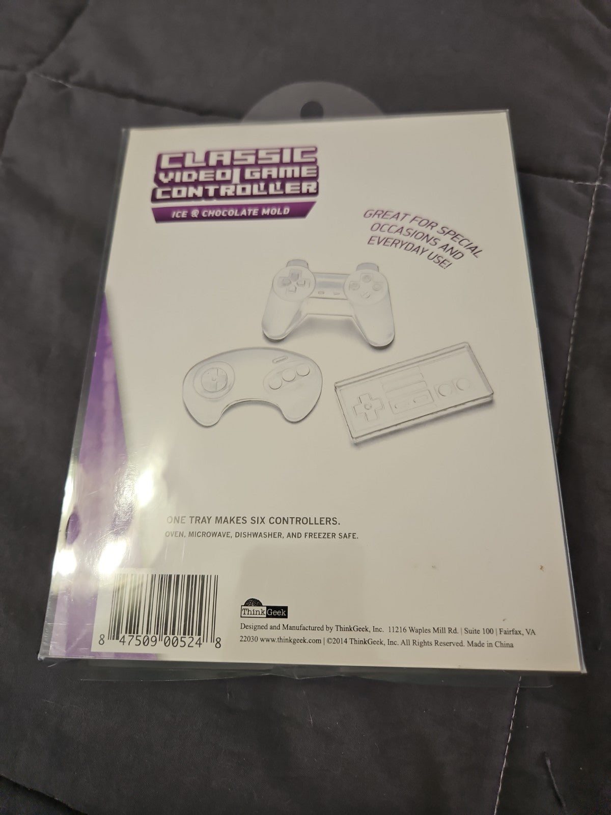 Brand New 2014 Think Geek Classic Game Controller Ice Cube Tray Candy Mold
