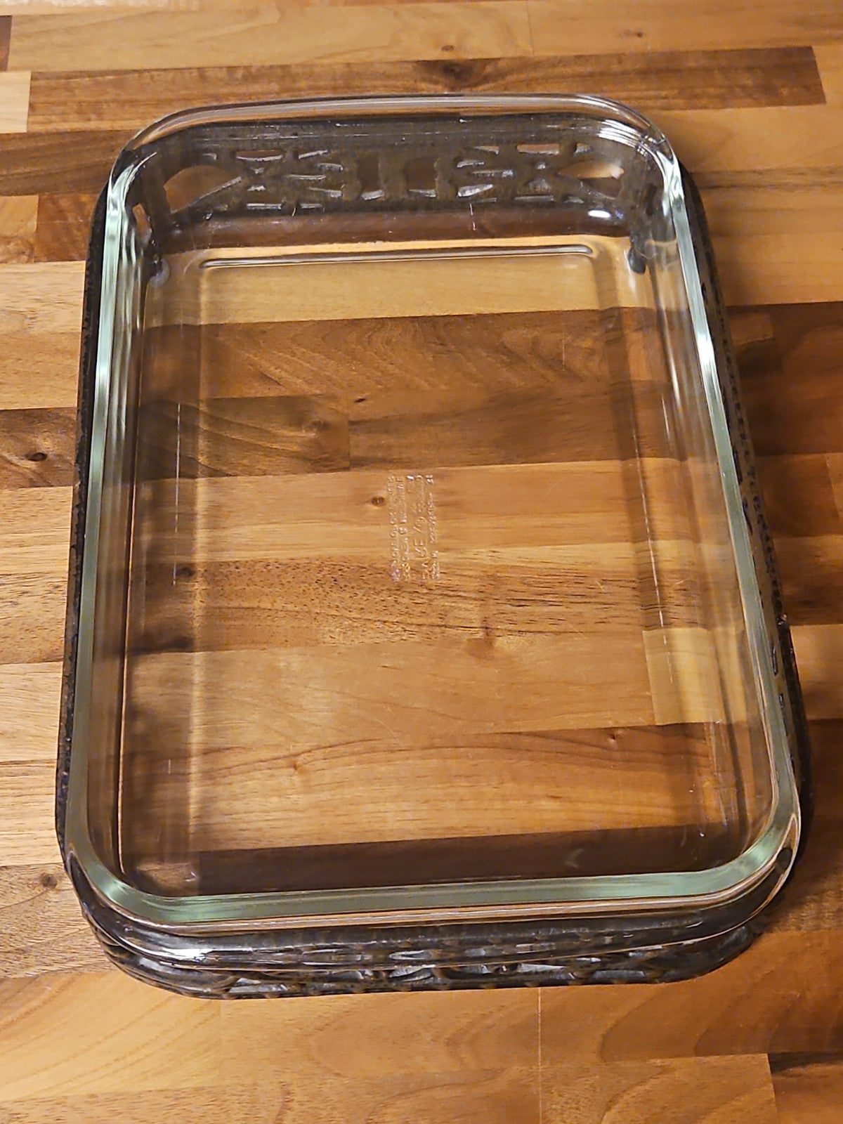 Southern Living at Home Clairmont Casserole Caddy With Vintage Pyrex 9x13 Dish