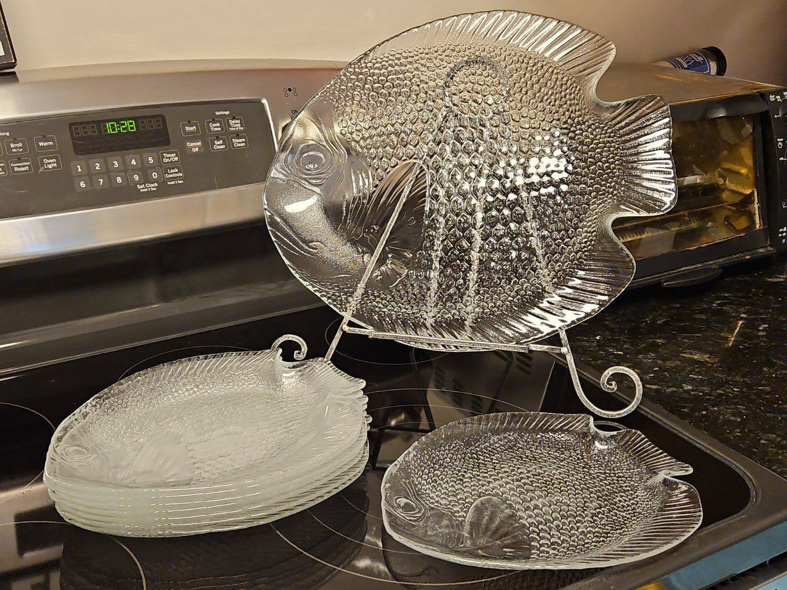 Vintage Arcoroc France “Poisson” Clear Fish Shaped 15.5” Platter W/ 8 10” Plates