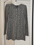 Forever 21 Women’s Light Tunic Sweater / Size S / Grey & Black