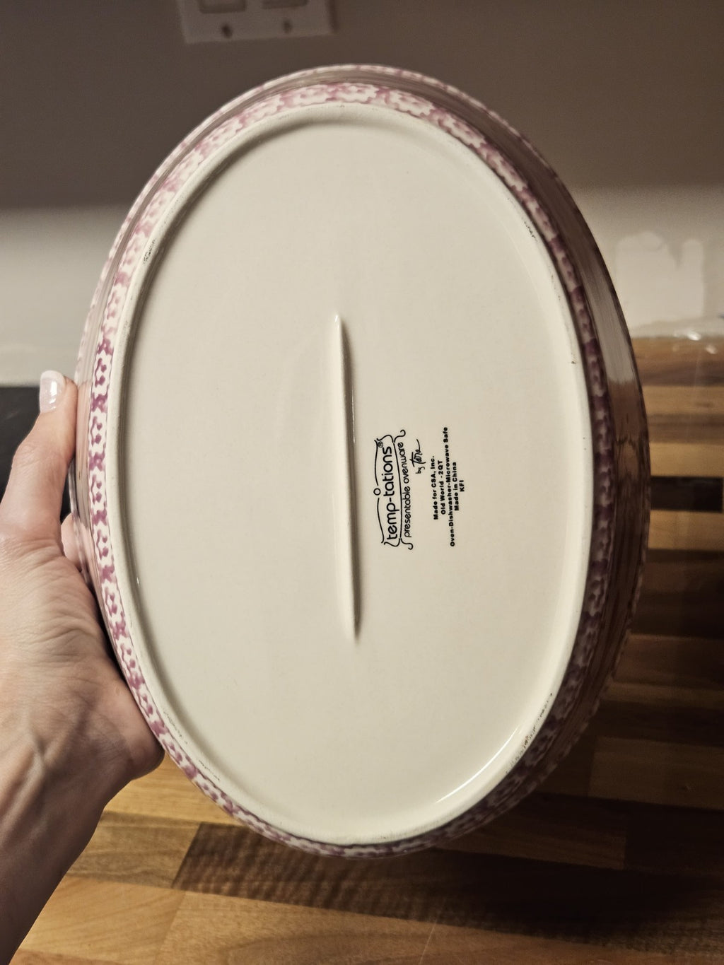 Temptations By Tara Old World Lilac Oval Baker 2.5 qt. Metal Rack & Trivet