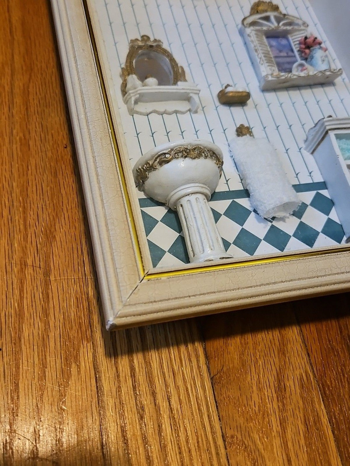 Vintage Diorama Victorian Bath Room Miniature Dollhouse Furniture Shadow Box