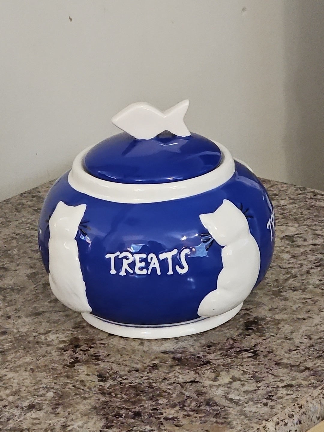 Vintage 1990's Blue & White Ceramic Cat Treats Cookie Jar 4.5" X 6"
