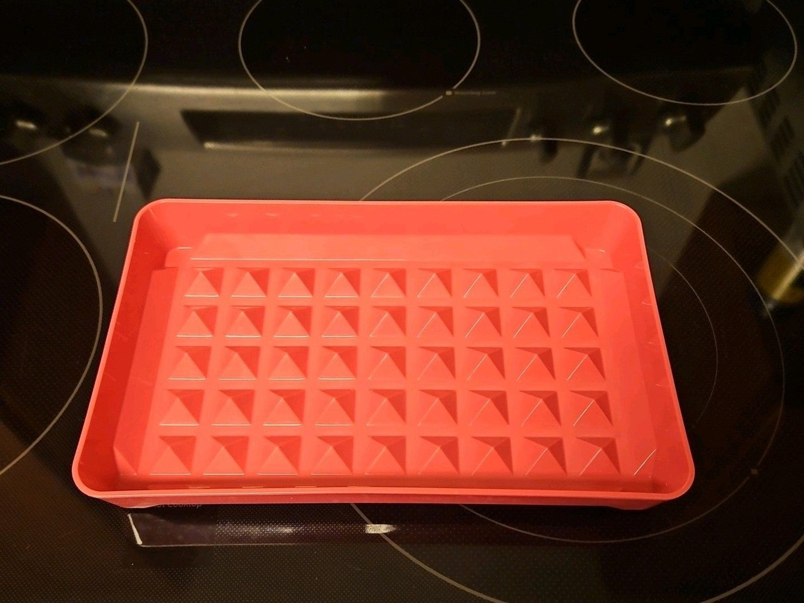 Tupperware Hot Pink 1292-8 Hot Dog, Sausage, Bacon, Deli Meat Keeper Dish Only