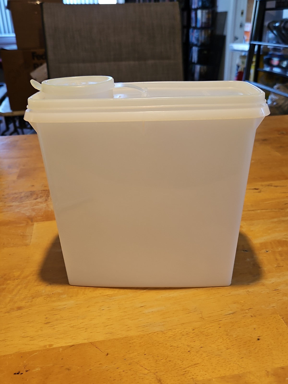Vintage Tupperware #469 Rectangular Cereal Storage Container W Sheer Lid #470