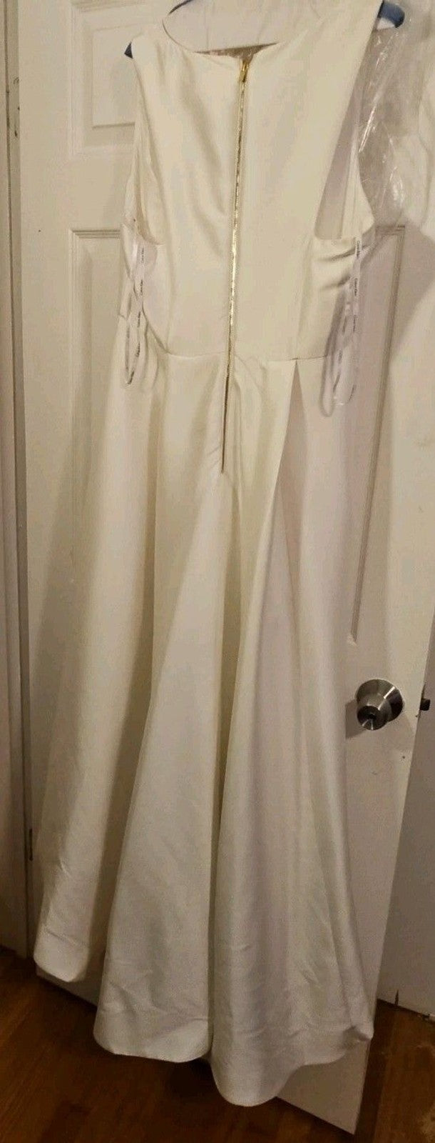 Calvin Klein High-Low A-line Dress White Stock Size 12 Sleeveless V-Neck