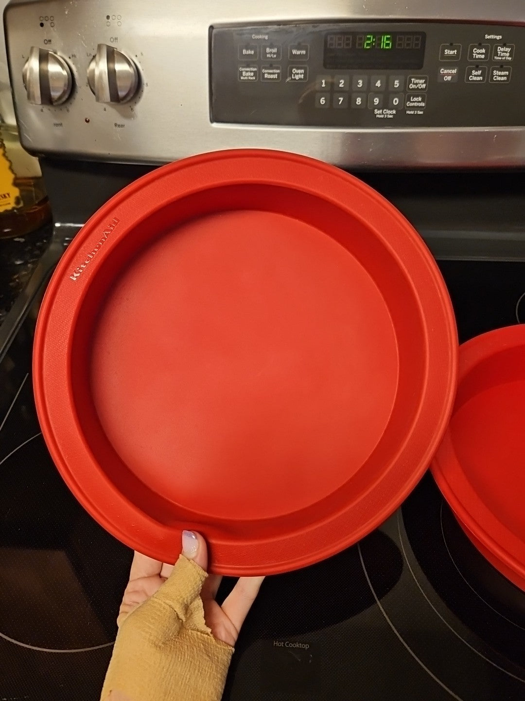 Set of 2 Red KitchenAid Silicone Cake Pans 9 Inch Round Very Nice