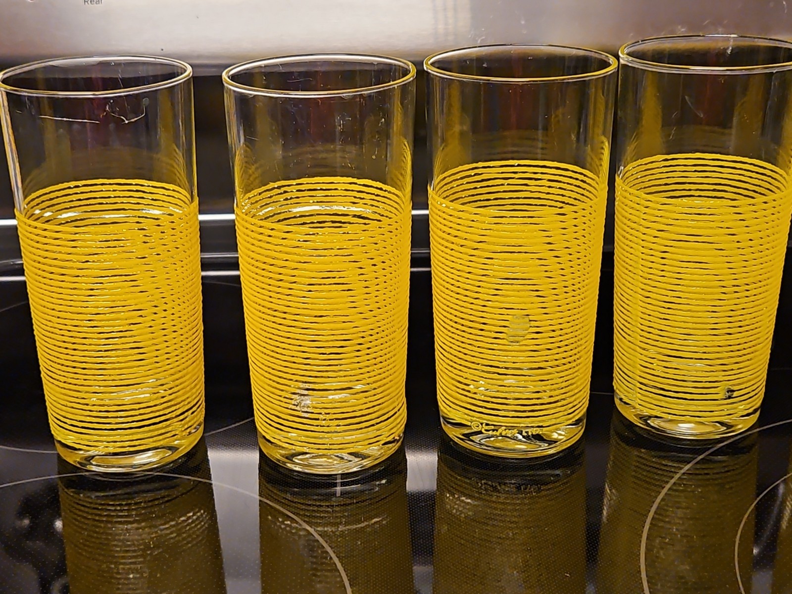 Set of 7 Vintage Culver Yellow Icicle Glasses Spaghetti String Glasses Rare!