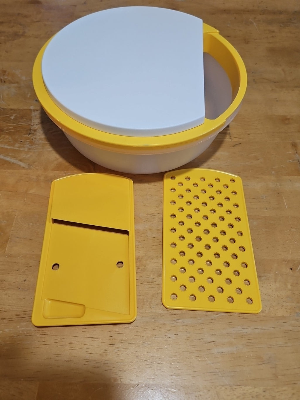 Vintage Tupperware Kitchen Work Unit Shredder Grater Replacement Parts Set READ