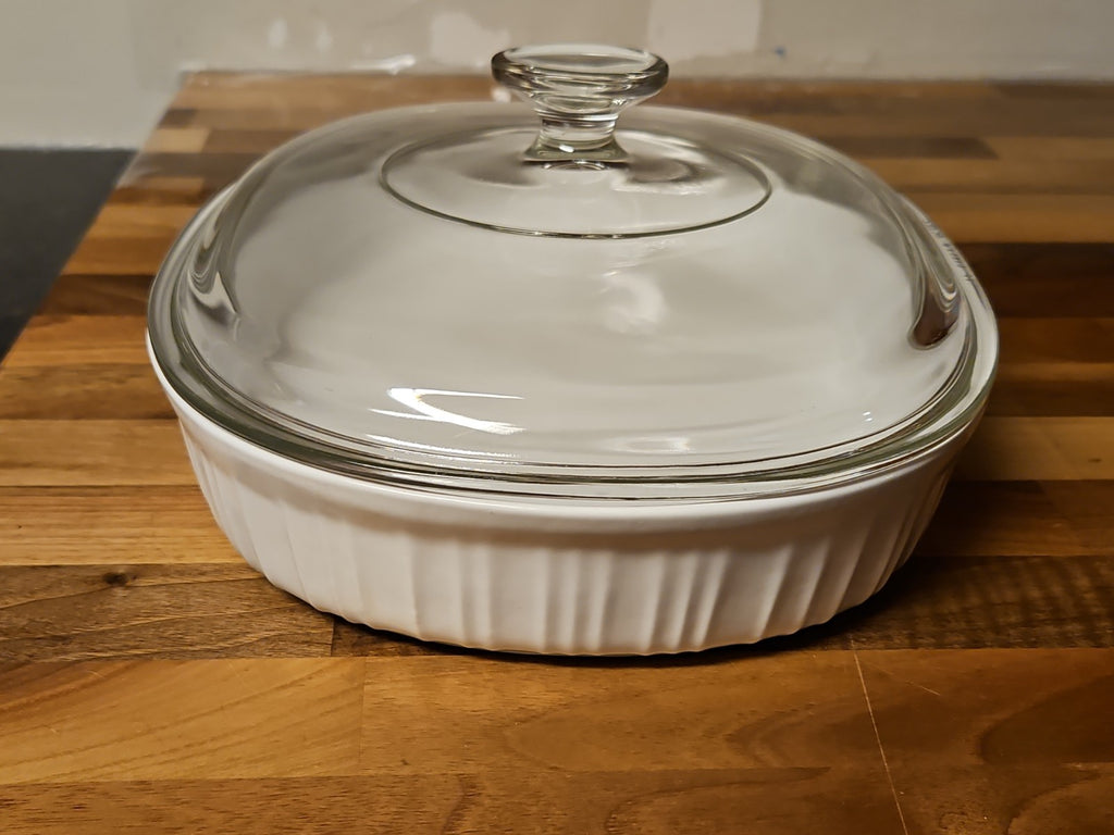 Corning Ware French White 1.5 QT Oval Casserole With Pyrex DC-1/2 Lid EUC