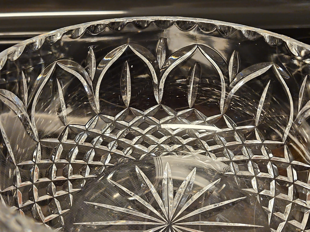 Vintage Irish Heritage Style Hand Cut Crystal Bowl 7.25" Laurel Leaf Starburst