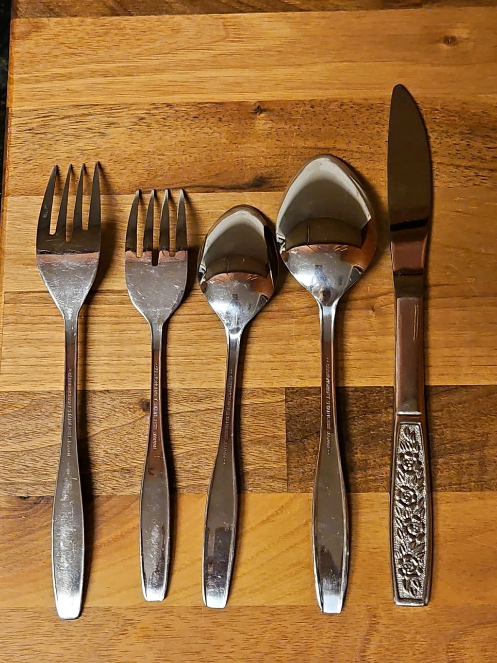 Vintage CustomCraft Stainless Steel Flatware CUS10 5 Pc Service For 2 Roses