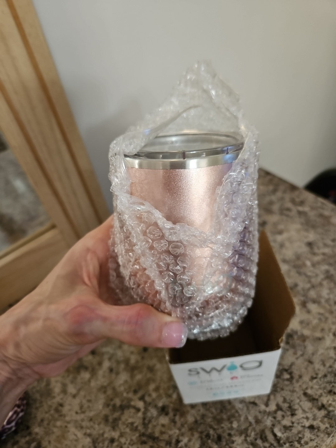 NIB Swig Life Stainless Steel Stemless Wine Cup Metallic Shimmer Rose Gold 12oz