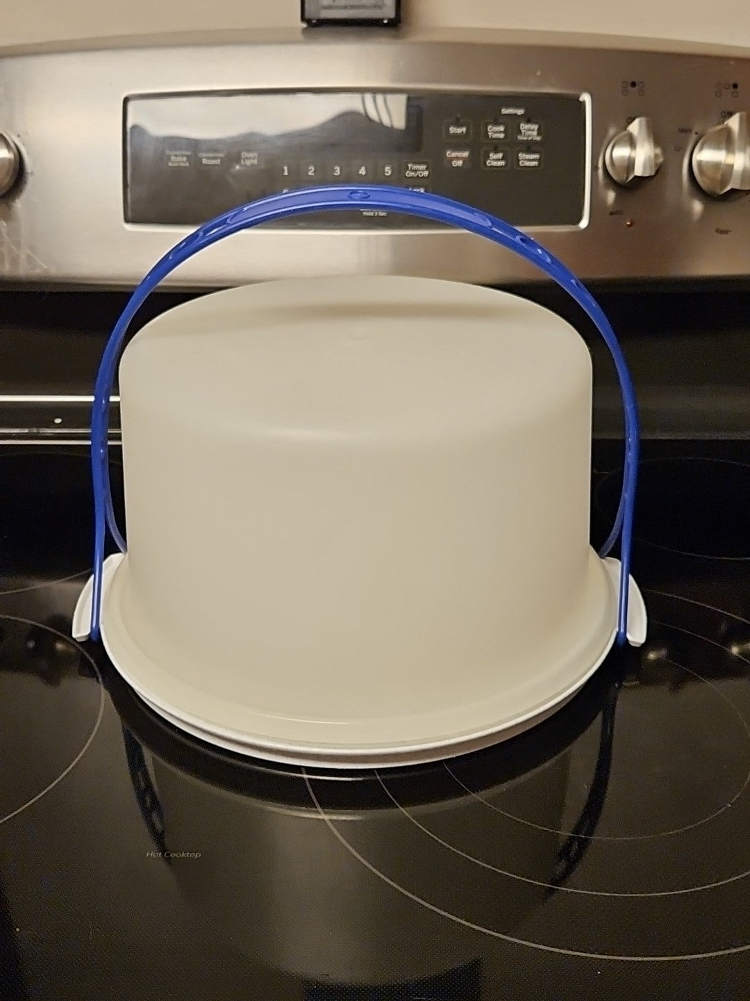 Vintage Tupperware 10" Cake Carrier White Speckled Base 684 Lid 683 Blue Handle