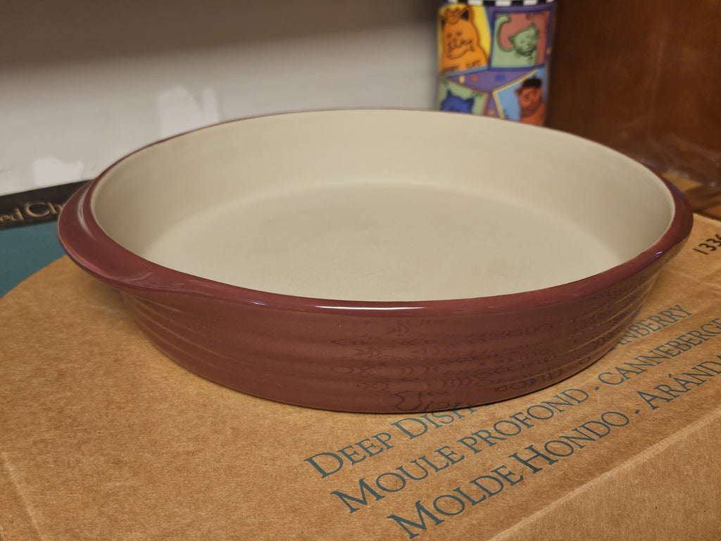 New In Box Pampered Chef New Traditions Deep Dish Baker Cranberry #1336 11"