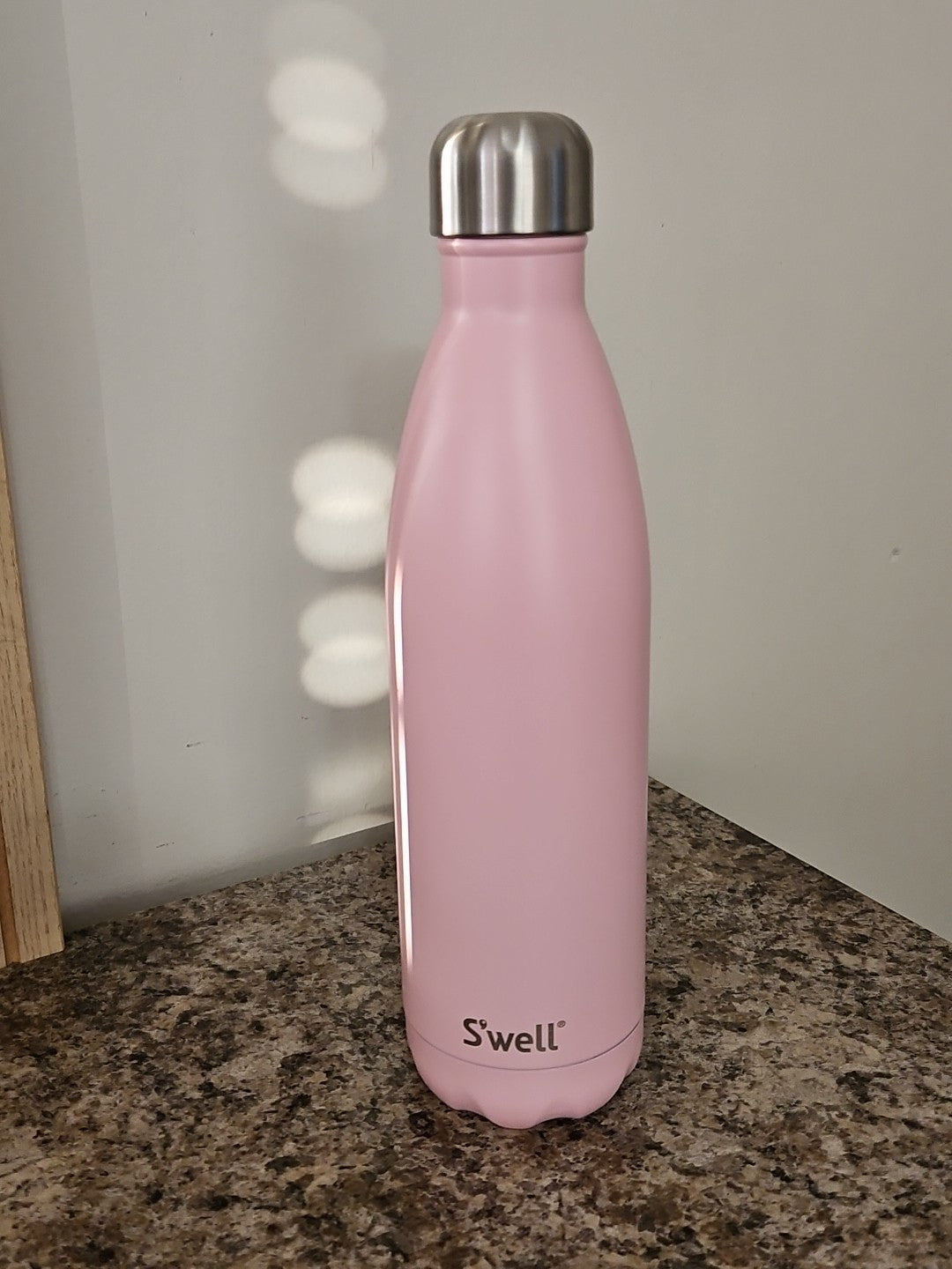 NWOT S'well Insulated Stainless Steel Water Bottle 25oz Pink Topaz