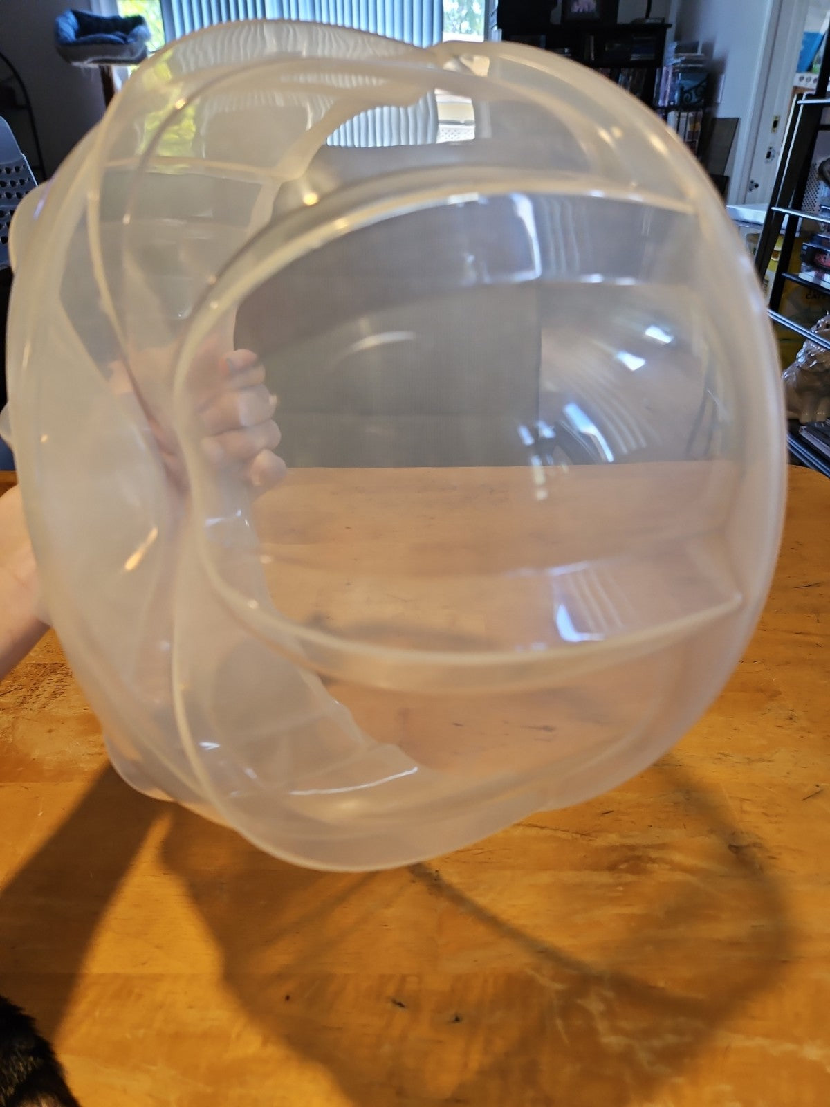 Nordic Ware Sheer Deluxe Bundt Cake Keeper  Holder Twist And Lock Dome Lid 11”