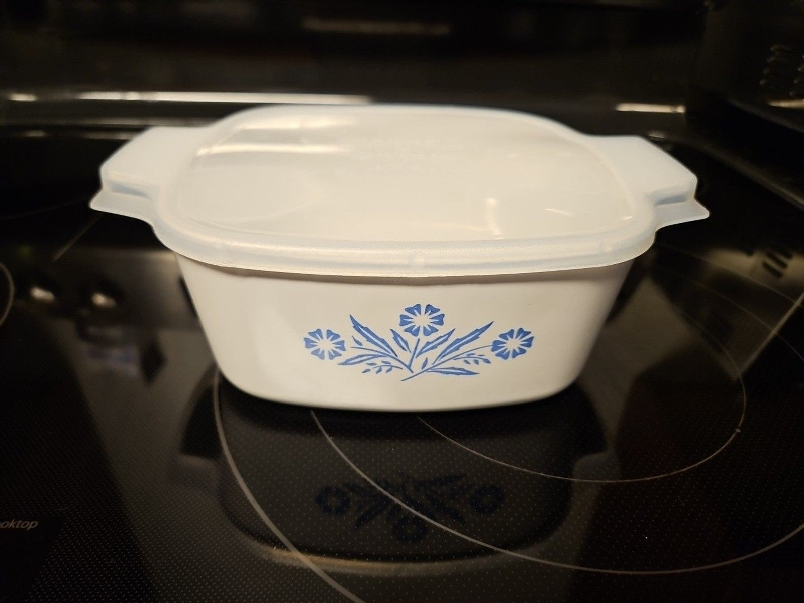 Vintage CorningWare Cornflower Blue 1.5 Quart Casserole Baking A-11/2-B With Lid