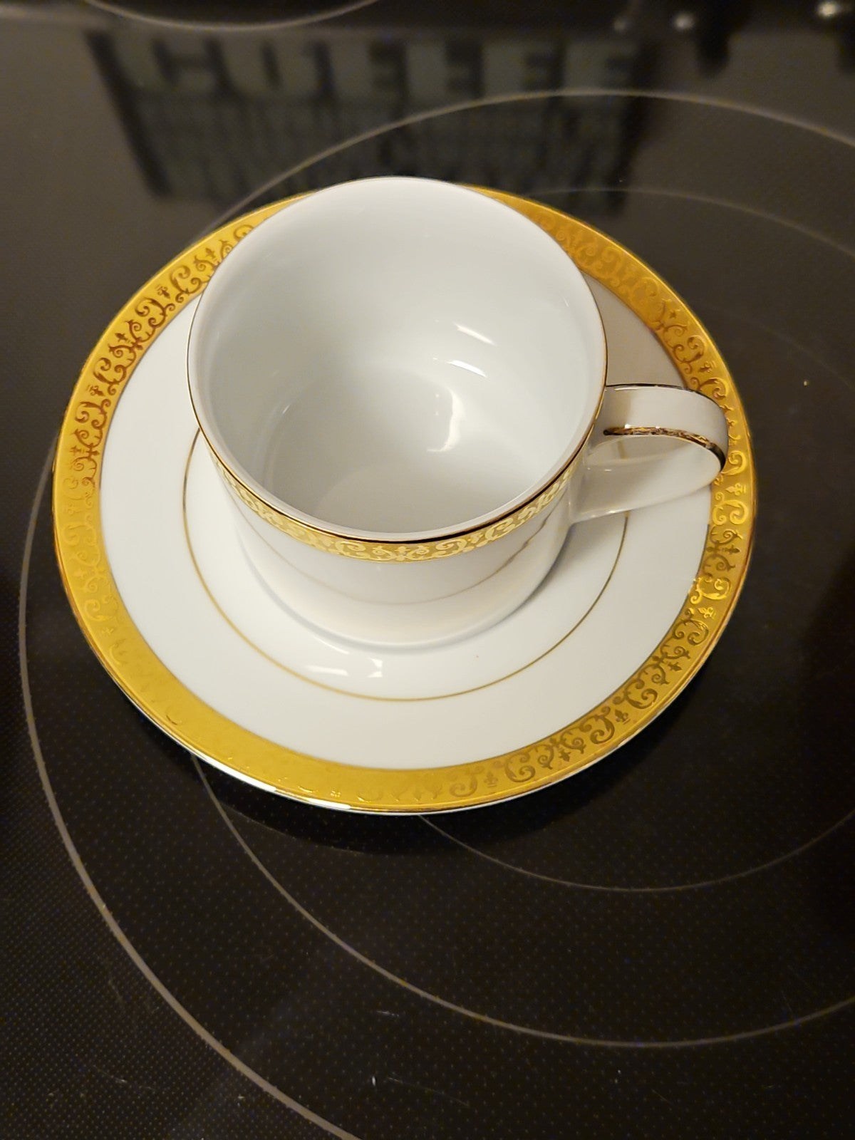 Vintage 1991 Royal Gallery Gold Buffet Cup and Saucer Set EUC