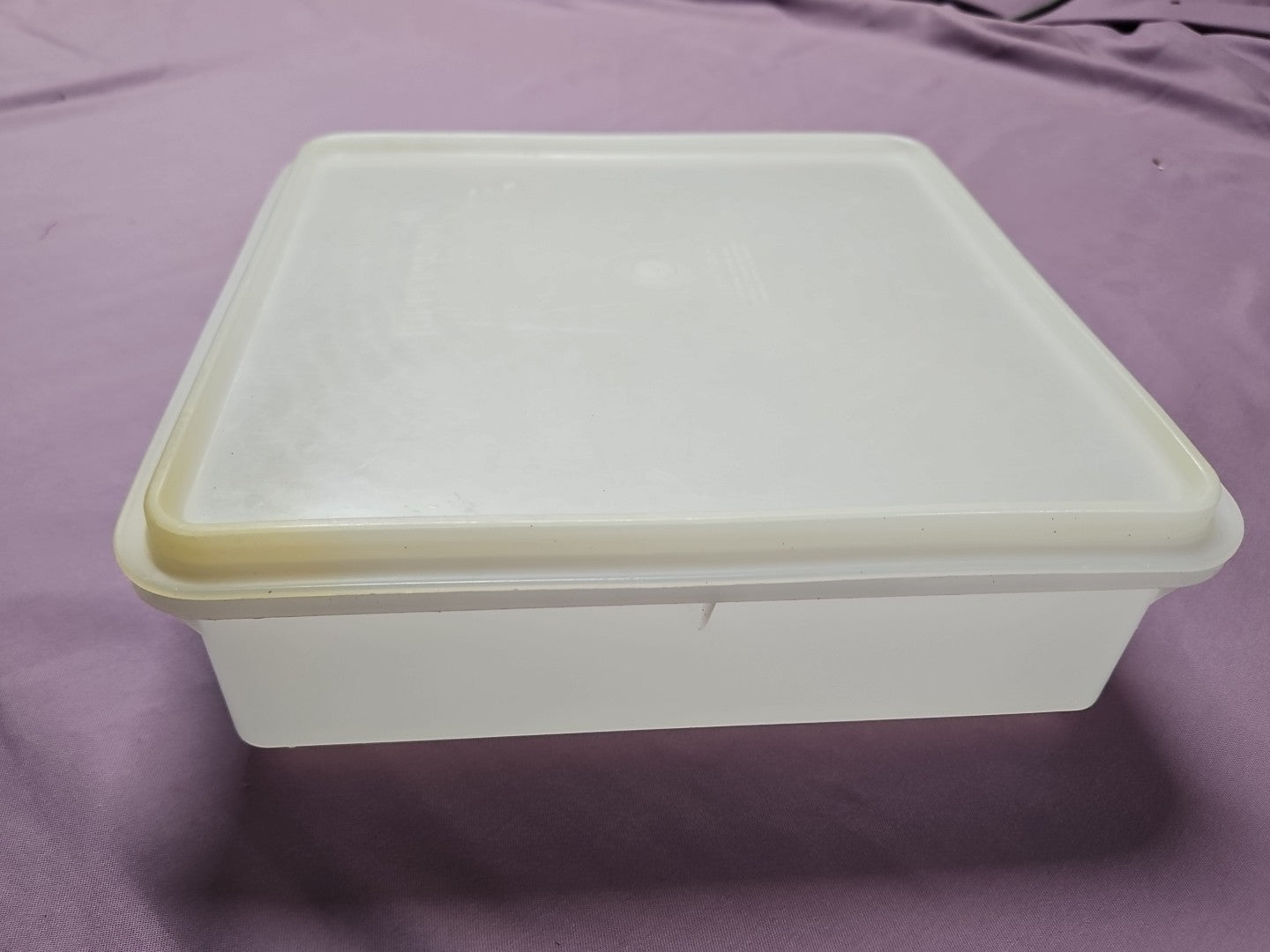 Vintage Tupperware Sheer 9" Square Stack and Store Container #514 W Lid #515