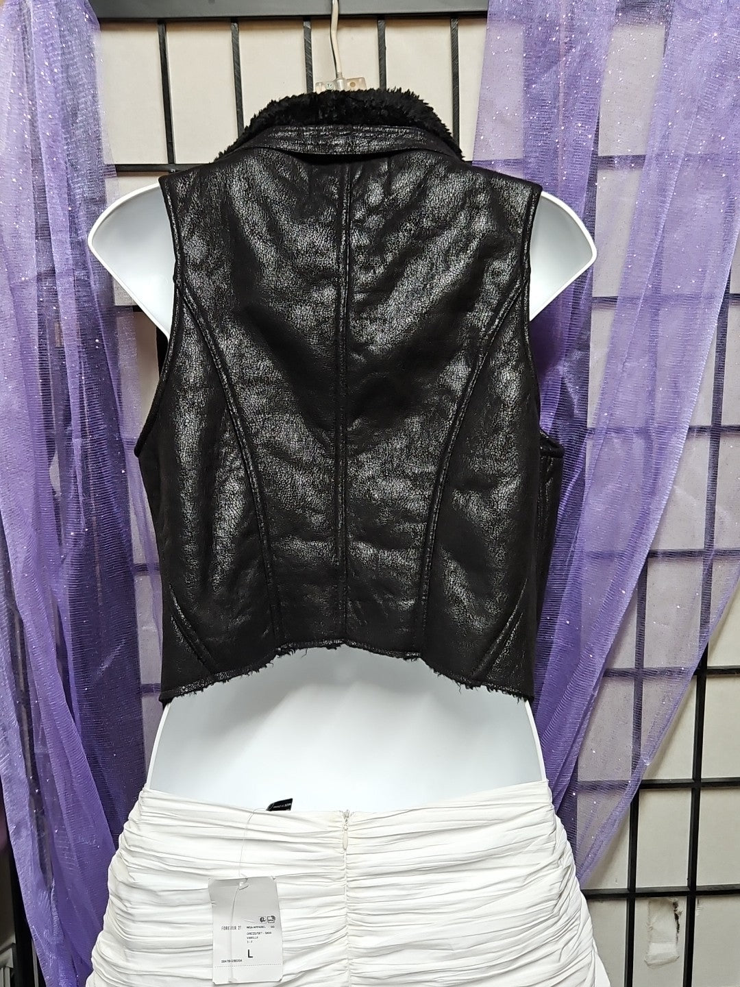 Bar III Black Faux Leather Asymmetrical Cropped Sherpa Lined Motorcycle Vest M