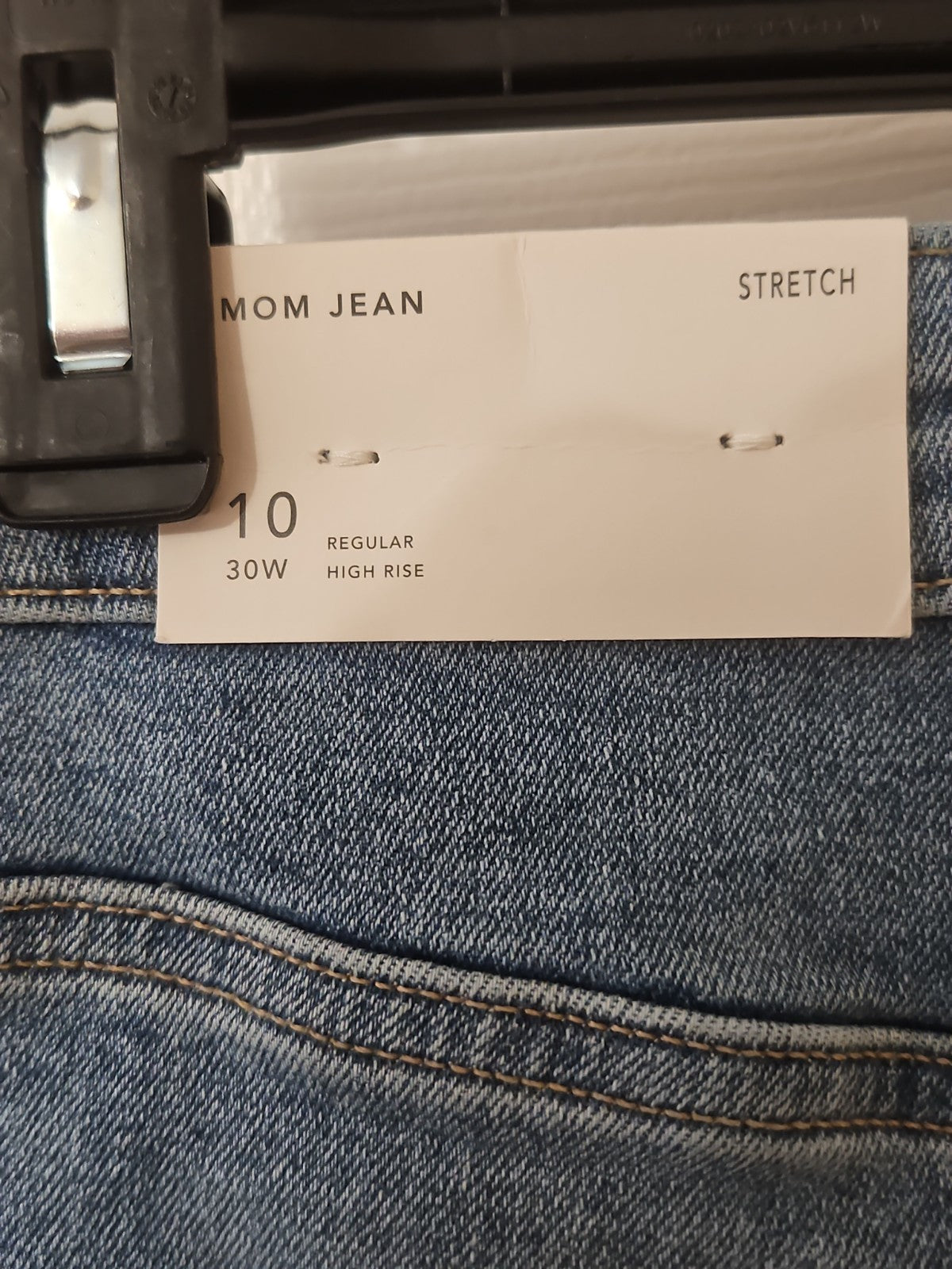 NWT American Eagle Mom Jeans 10 Regular Washed Blue Stretch High Rise