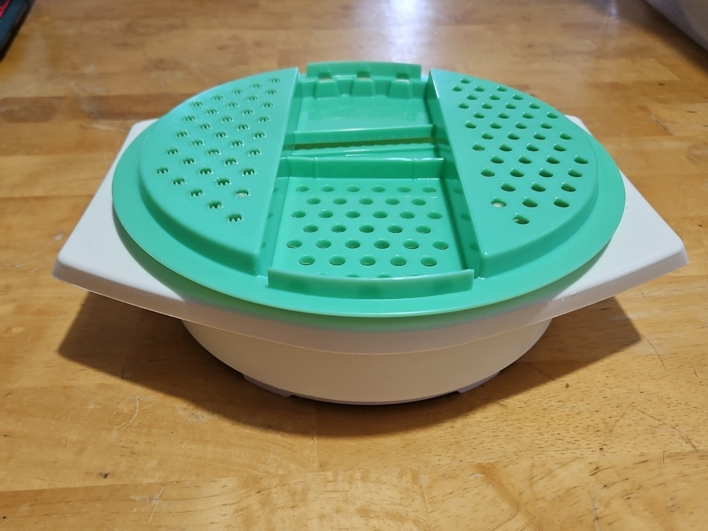 Vintage Tupperware Jadeite Green Cheese Grater W/ Almond Bowl 2 Pc Set - No Lid