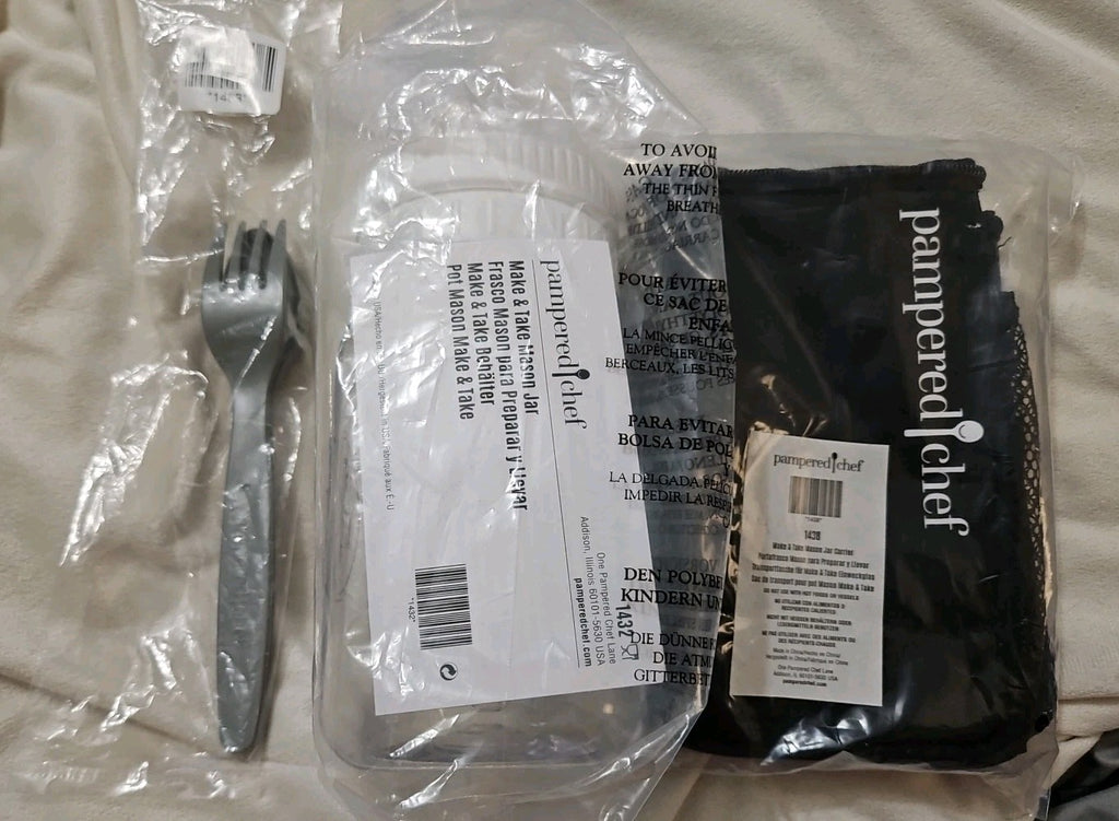 NIP Pampered Chef Make & Take Mason Jar Lunch Set W Fork & Spoon & Insulated Bag
