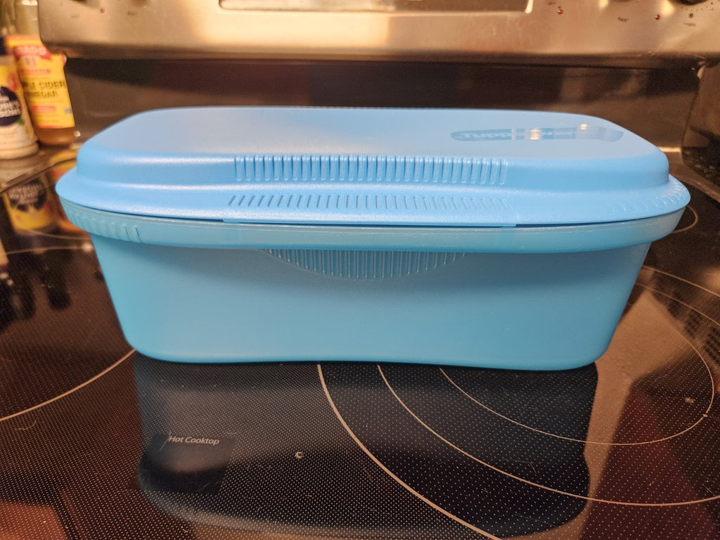 Blue Tupperware Microwave Pasta Maker Spaghetti Cooker #6775A W/ Lid #7209A EUC