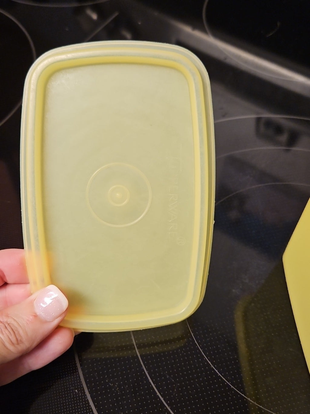 Vintage Tupperware Yellow Shelf Saver Container #1243-10 W/ #1244-13 Lid EUC