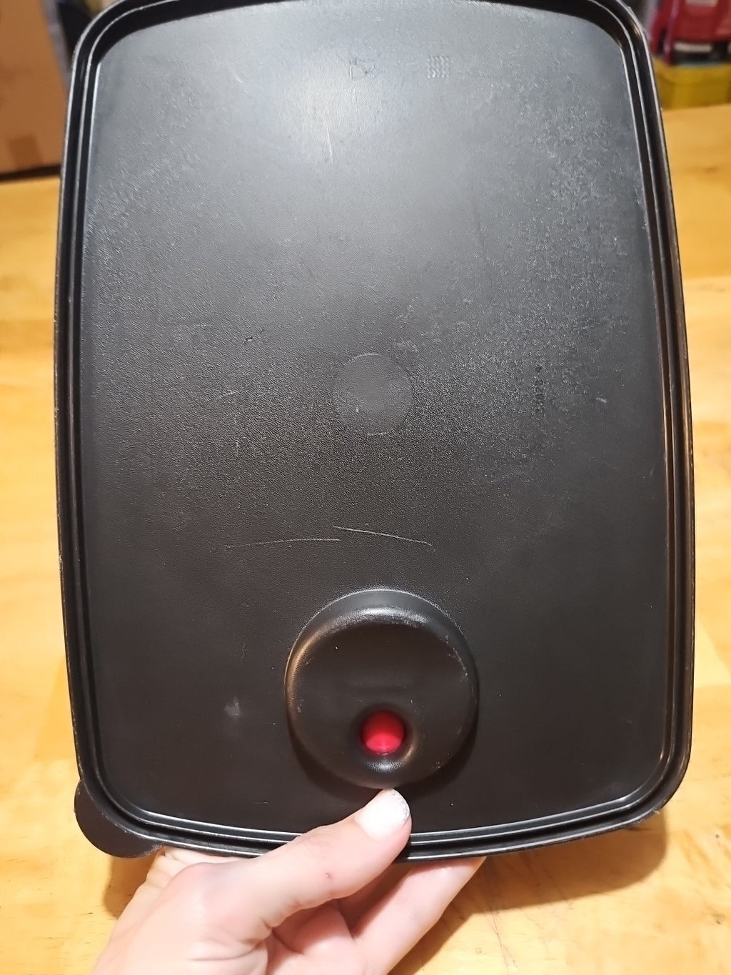 Vintage Tupperware Rock N Serve Vented Replacement Lid #3382B Black & Red 11 X 8
