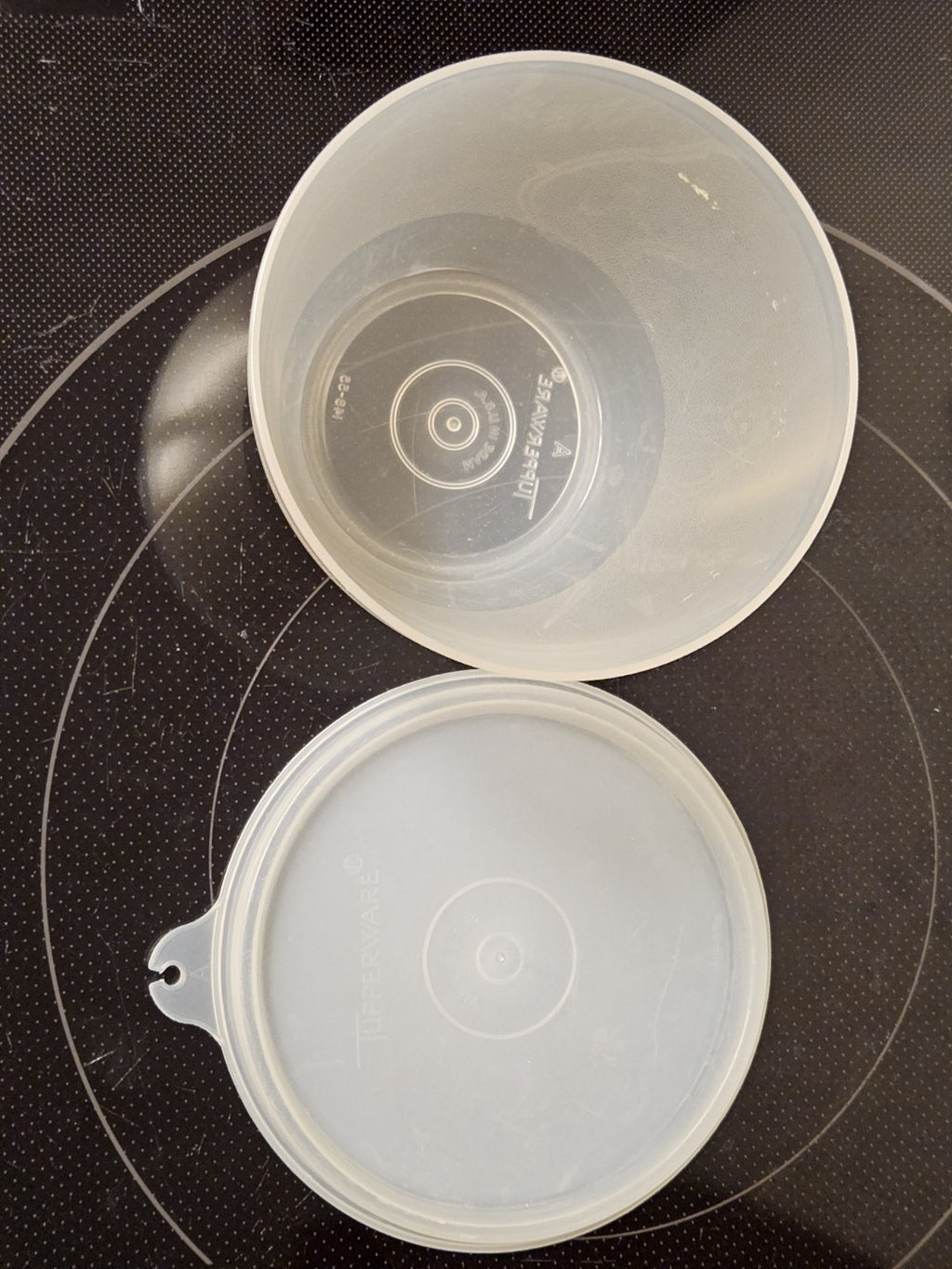 Vintage Tupperware Bowl Sheer 148 W/ Sheer Seal Lid 215