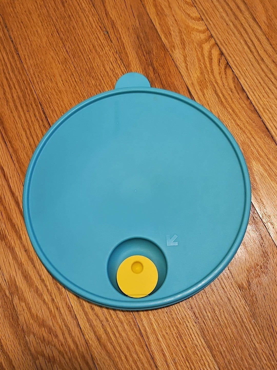 Vintage Tupperware CrystalWave Vented Replacement Lid #2651A Aqua & Yellow