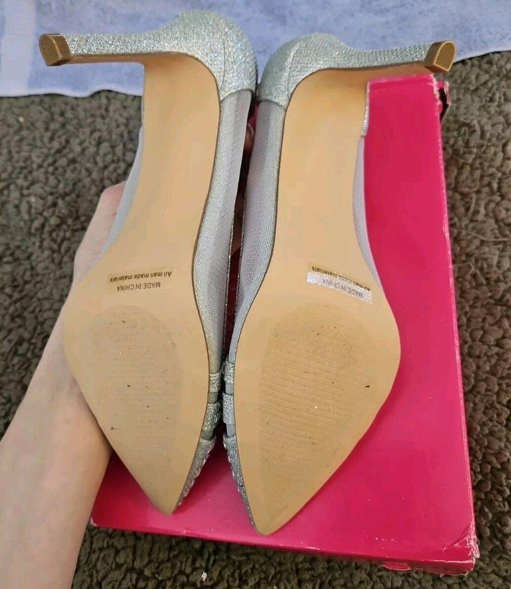 Womens Dream Pairs Silver Glitter Heels Evening Wear Size US 10. New