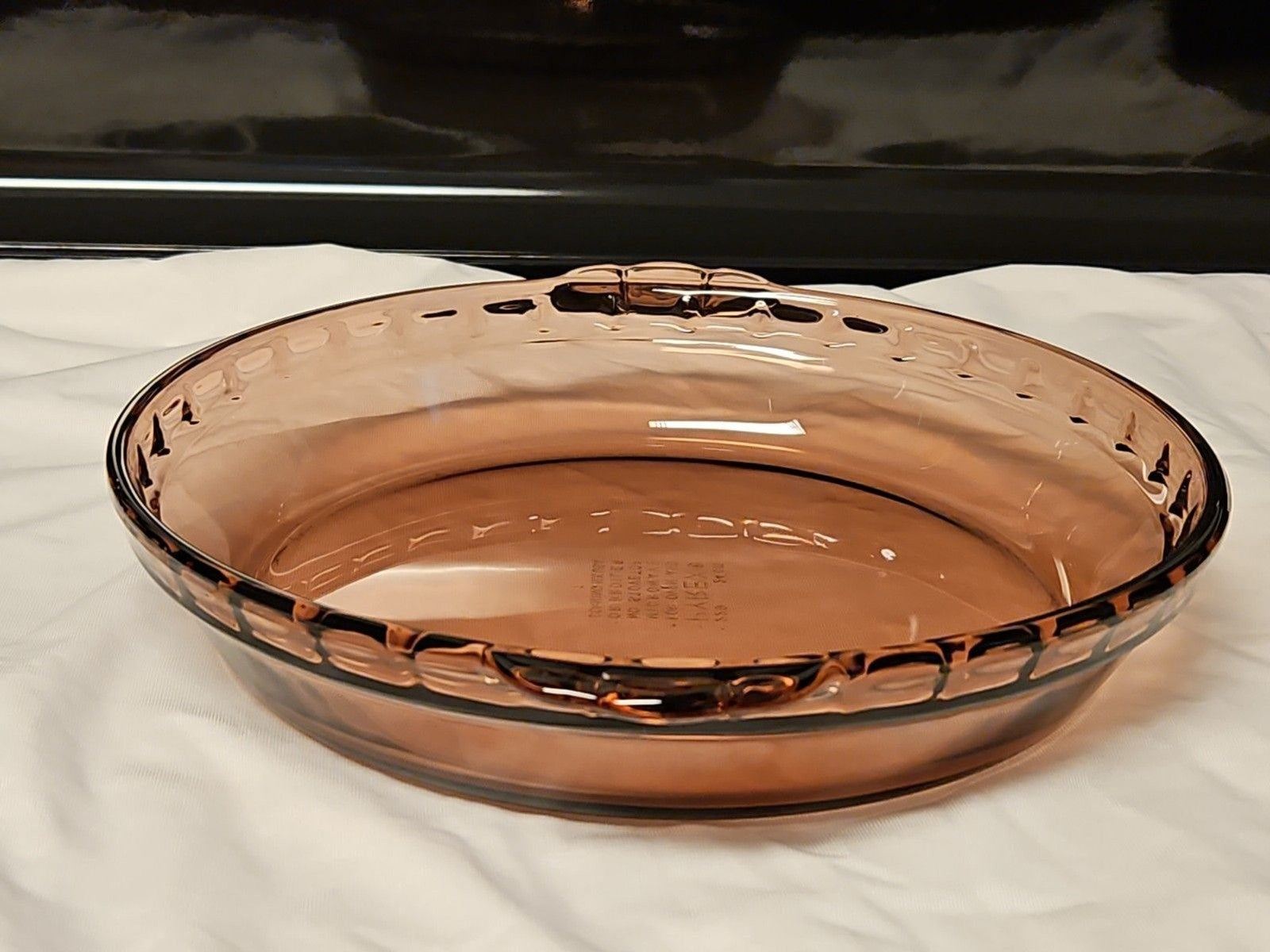 Vintage Pyrex Purple Amethyst Glass Pie Plate Fluted With Handles 9.5" #229