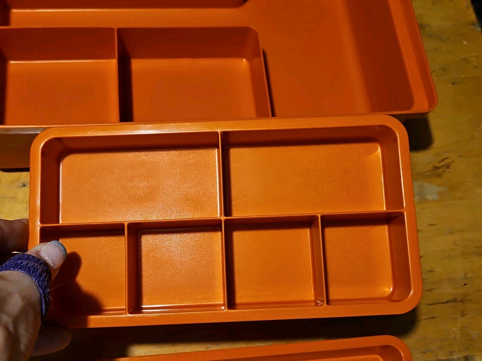 Vintage Tupperware Tuppercraft Orange #1421 Craft Storage Box W/ Lid & 2 Inserts